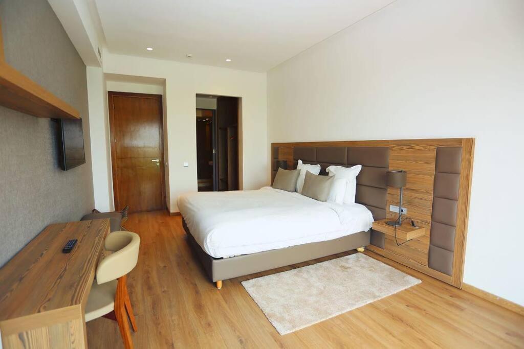 Luxury Apartment At Corniche , Seaview Close Beach الدار البيضاء المظهر الخارجي الصورة