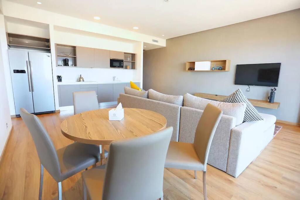 Luxury Apartment At Corniche , Seaview Close Beach الدار البيضاء المظهر الخارجي الصورة